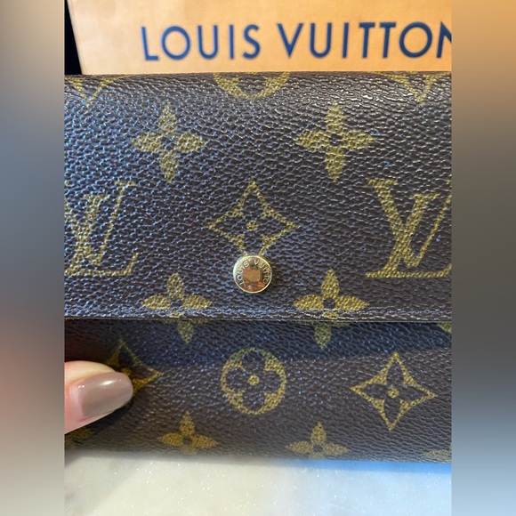 Louis Vuitton Long Wallet - Picture 2 of 10